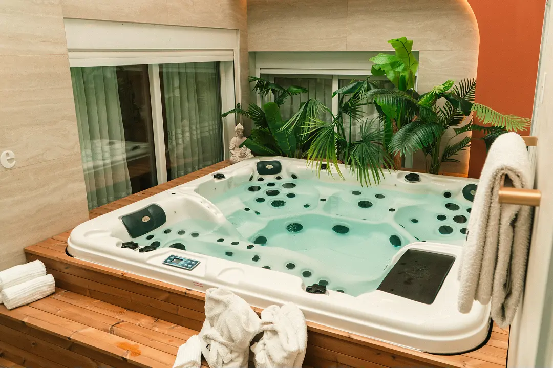 Vista principal del living con diseño sereno