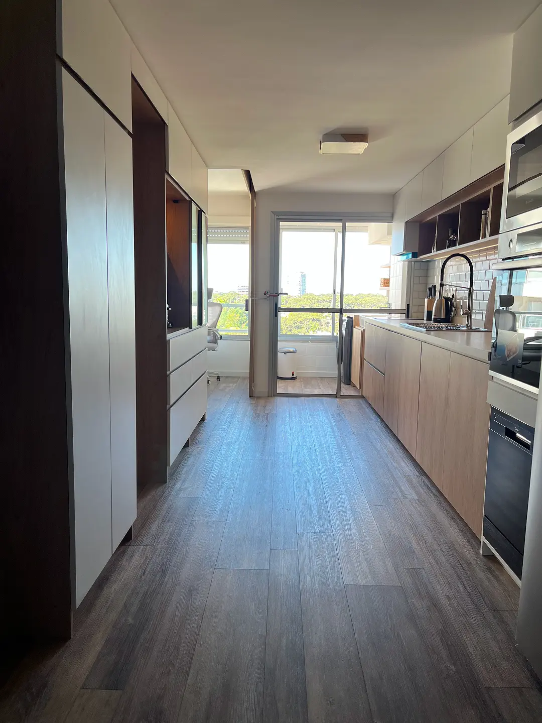 Baño principal con acabados de lujo