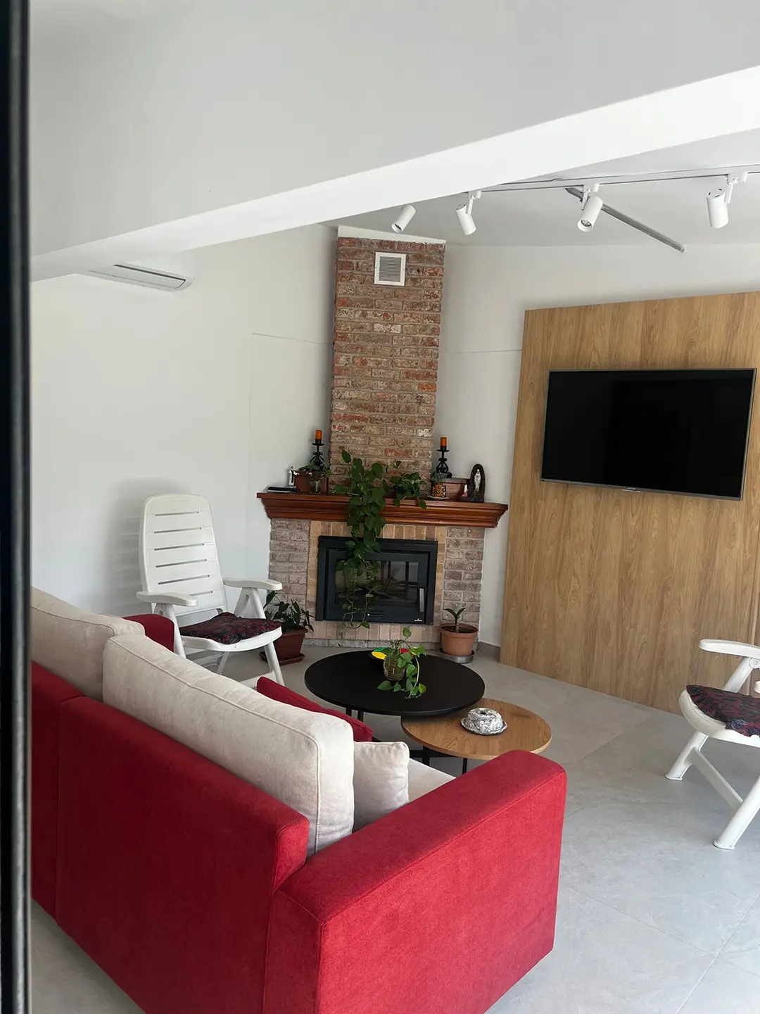 Baño secundario moderno